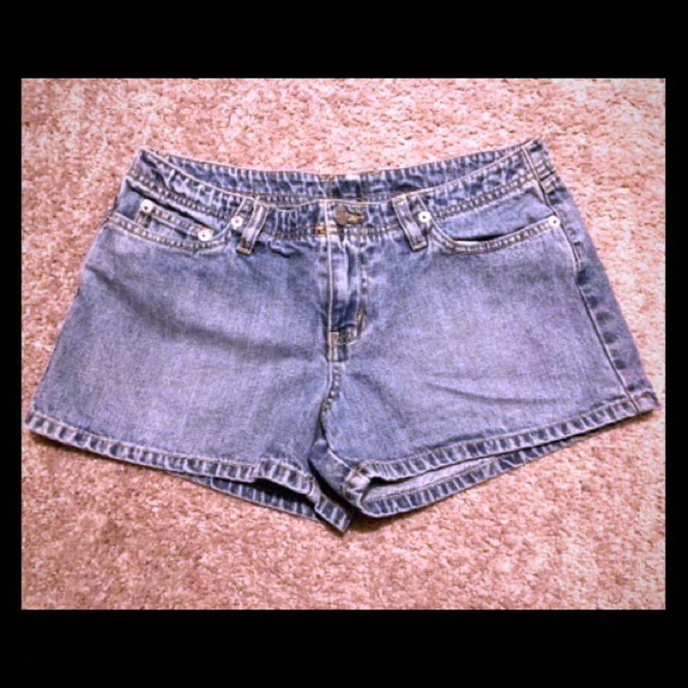 💙BONGO Low Waisted Denim Shorts💙
